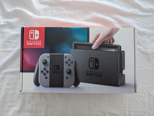 Nintendo Switch (V1) met gloednieuwe Joy-Cons, Games en Spelcomputers, Spelcomputers | Nintendo Switch, Zo goed als nieuw, Switch Original
