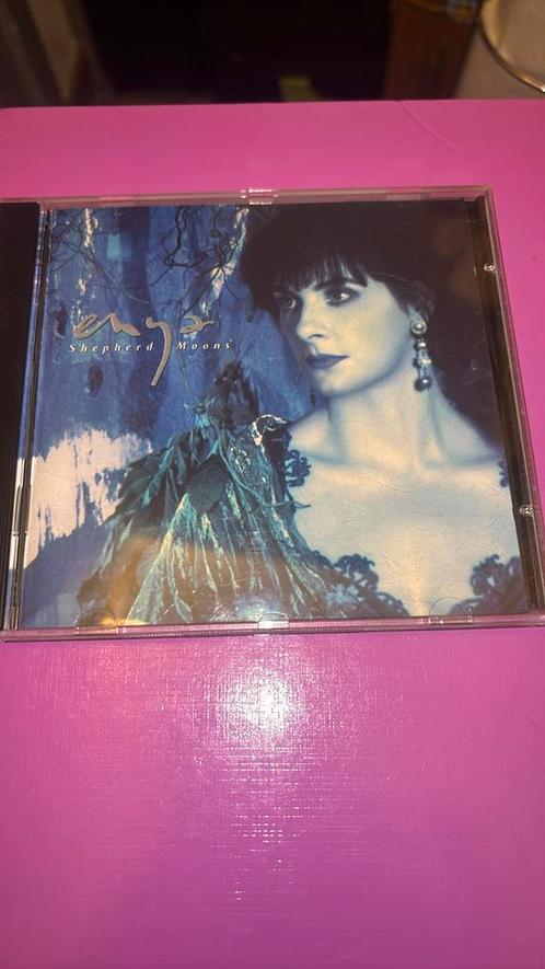 IN ABSOLUUT PERFECTE STAAT CD ENYA / SHEPERD MOONS !, Cd's en Dvd's, Cd's | Meditatie en Spiritualiteit, Zo goed als nieuw, Ophalen of Verzenden