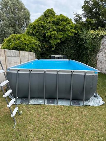Piscine intex ultra xtr 7.3 m sur 3.66m et 1.33 m d’hauteur, Enlèvement