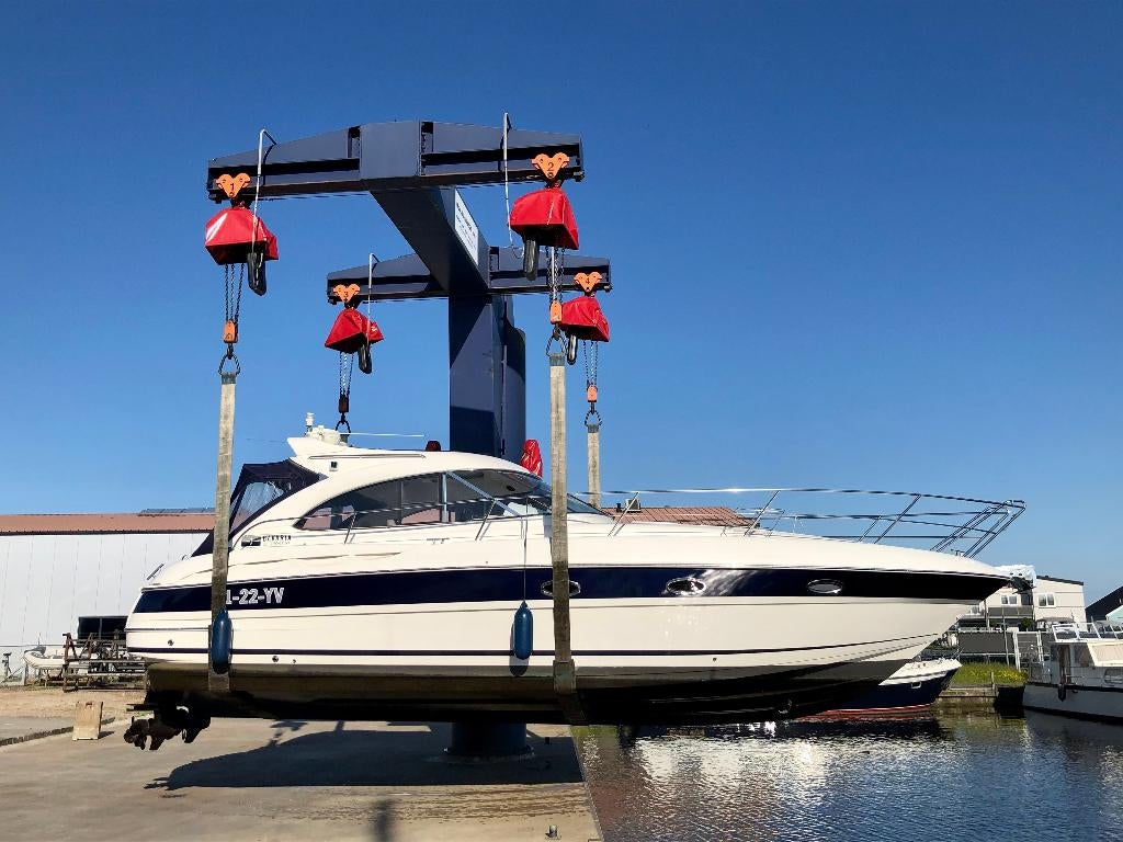 Bavaria Sport 35 HT (07) | Schiphuis gelegen | 11.40m (37ft), Watersport en Boten, Ophalen, Gebruikt, Diesel, 9 tot 12 meter