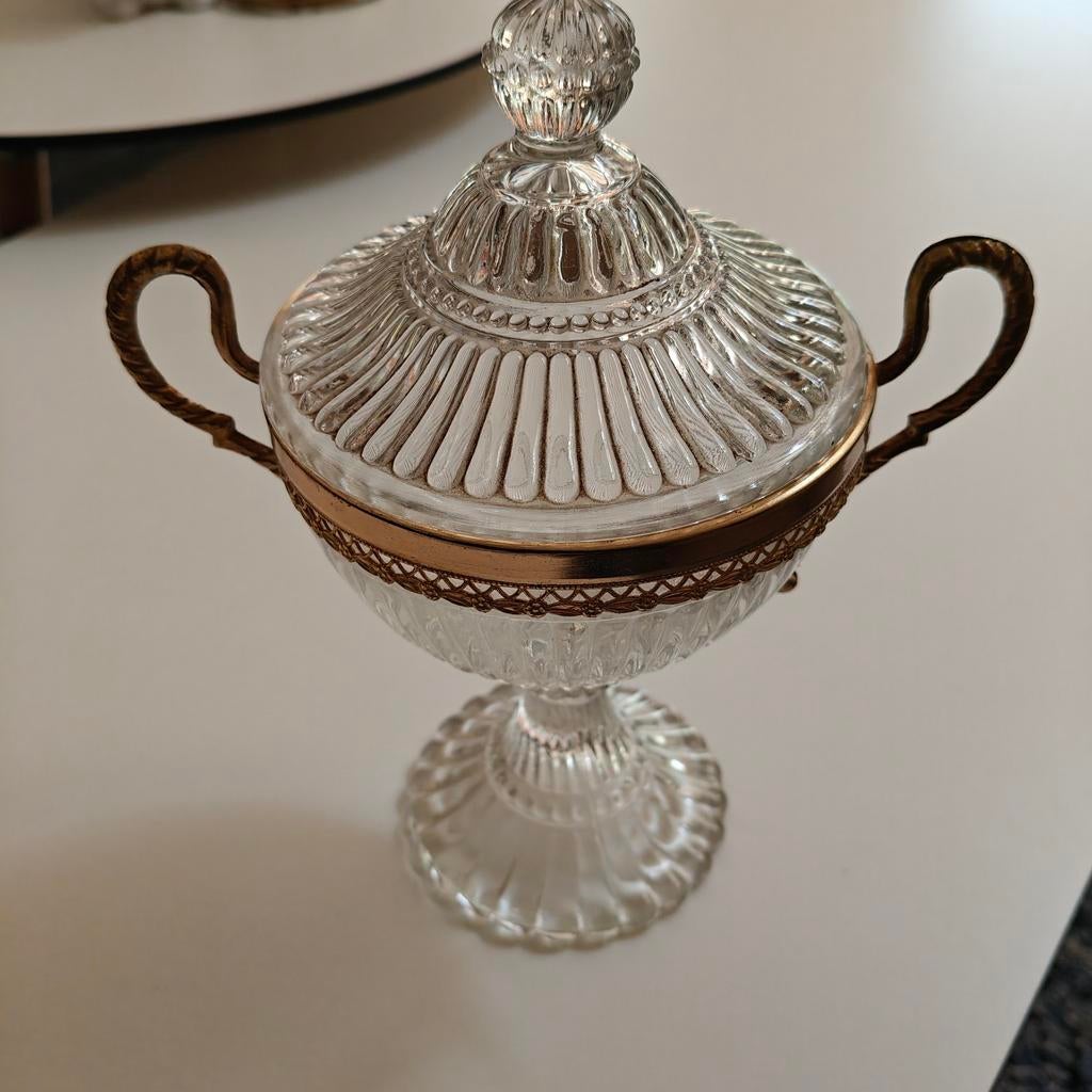 Mooie vintage bonbonnière / coupe op voet met deksel., Antiek en Kunst, Ophalen of Verzenden