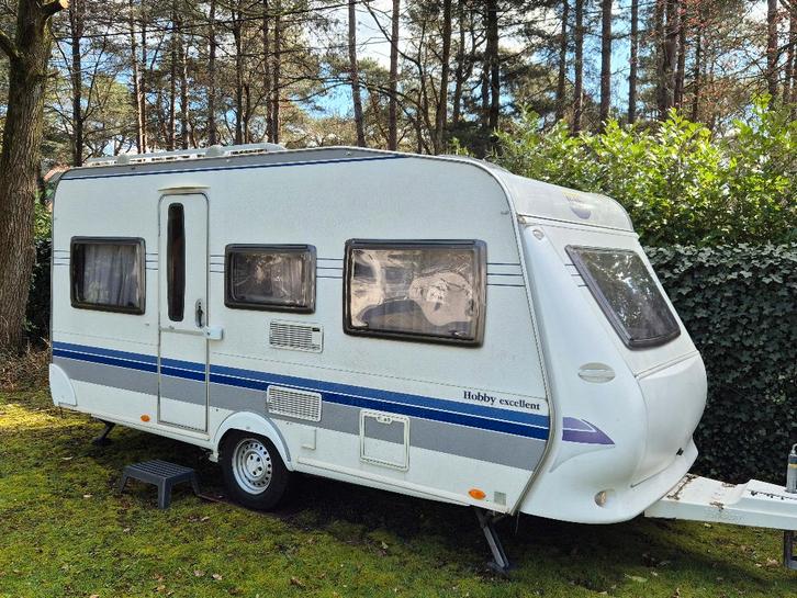 Caravan Hobby Excellent 2008 (mover/airco), Caravans en Kamperen, Caravans, Particulier, tot en met 4, 1000 - 1250 kg, Rondzit