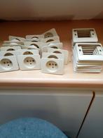 Niko stopcontacten 16 stuks, Ophalen of Verzenden