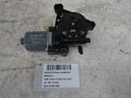 MOTEUR LEVE VITRE ELECTRIQUE AVANT DROIT Skoda (5Q0959802B), Utilisé, Droite, Skoda
