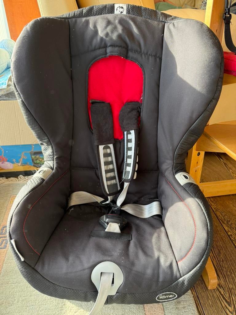 Siège auto Römer avec Isofix, Enfants & Bébés, Sièges auto, Enlèvement, Utilisé, Romer, Isofix