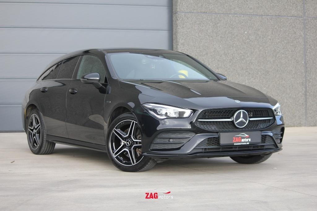 Mercedes CLA 250e AMG Line | PHEV | BTW | Topstaat, Auto's, 4 cilinders, Zwart, 5 deurs, Leder en Alcantara