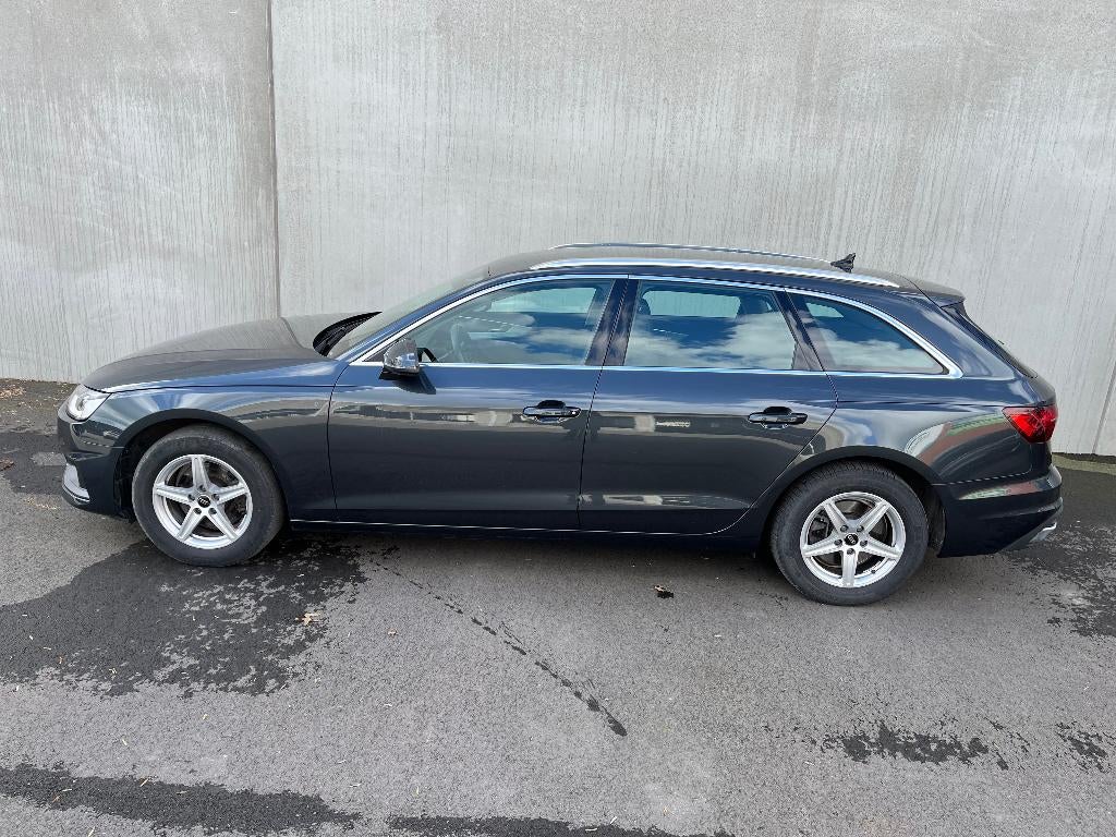 AUDI A4 AVANT / 35tfsi 150PK / S-TRONIC / LEDER / TREKHAAK, Auto's, Audi, https://public.car-pass.be/vhr/a4df6d1e-2975-4bf8-8d4a-4c1554dfea71