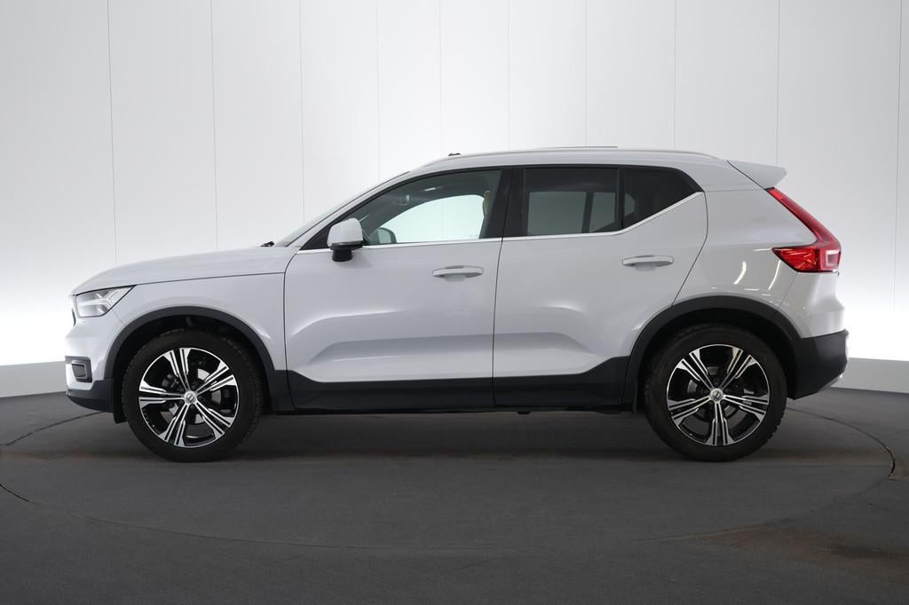 (2AMA805) VOLVO XC40, Gebruikt, Euro 6, Wit, Bedrijf