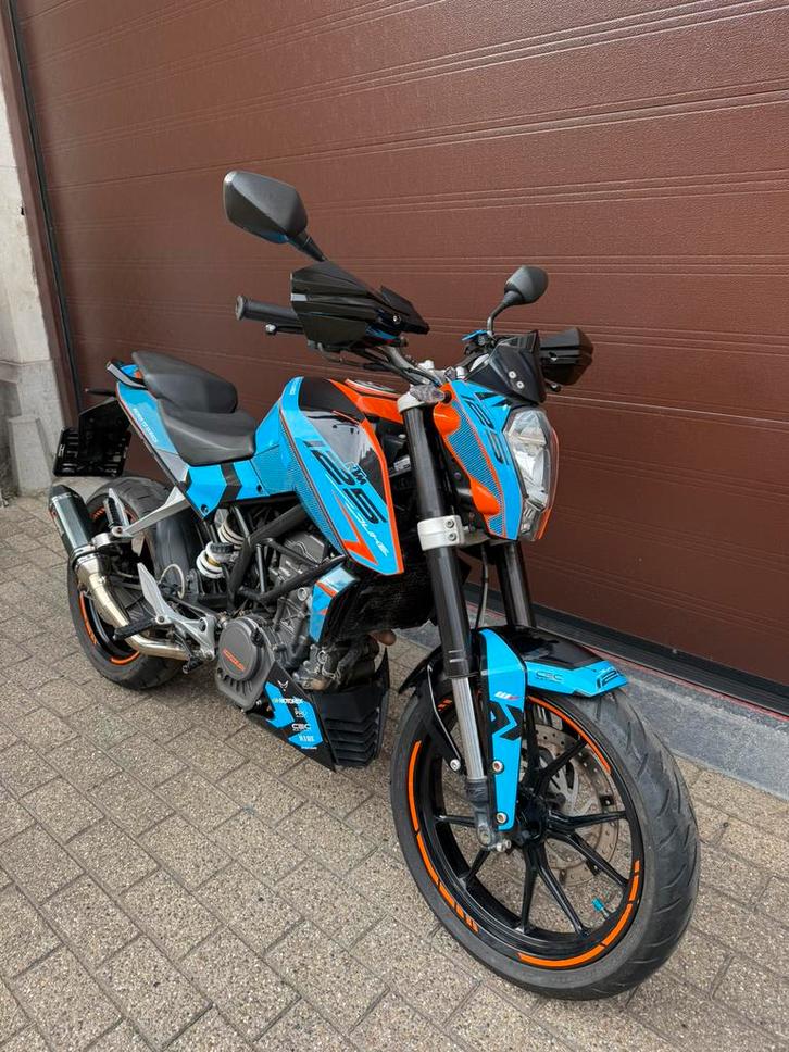 Ktm duke 125, Vélos & Vélomoteurs, Cyclomoteurs | Cyclomoteurs de cross, Utilisé, Enlèvement