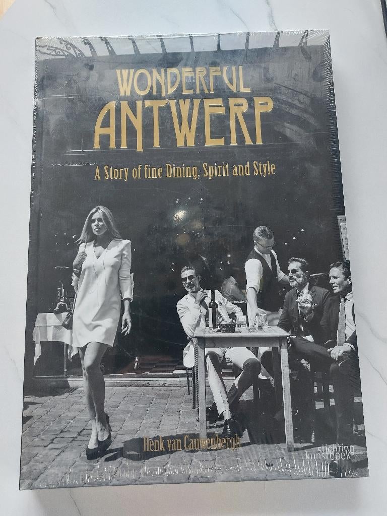 Livre photo d'Anvers Henk Van Cauwenbergh, Comme neuf, Enlèvement, Henk Van Cauwenbergh, Photographes