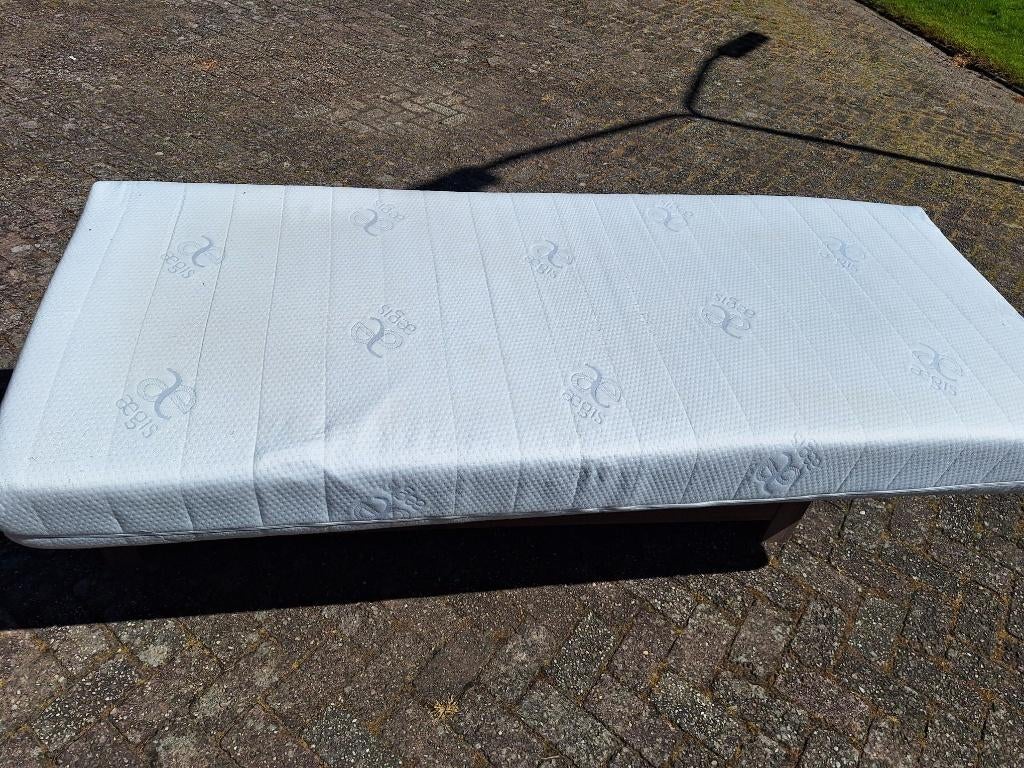 Matelas en mousse froide pour 1 personne de la marque Aegis, Maison & Meubles, Chambre à coucher | Lits boxsprings, Utilisé, 80 cm