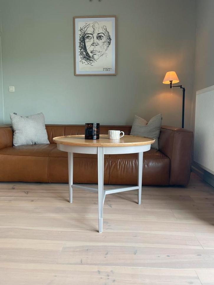 Table basse Tripodes - entièrement renovée, Maison & Meubles, Tables | Tables à manger, Comme neuf, 50 à 100 cm, Rond, Chêne, Enlèvement