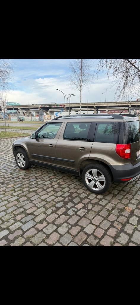 Skoda Yeti- 225000km, Auto's, Skoda, Particulier, Yeti, 4x4, ABS, Achteruitrijcamera, Adaptive Cruise Control, Airbags, Airconditioning