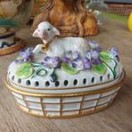 Porselein/doosje met lammmetje/MOTTAHEDEH italy, Ophalen of Verzenden