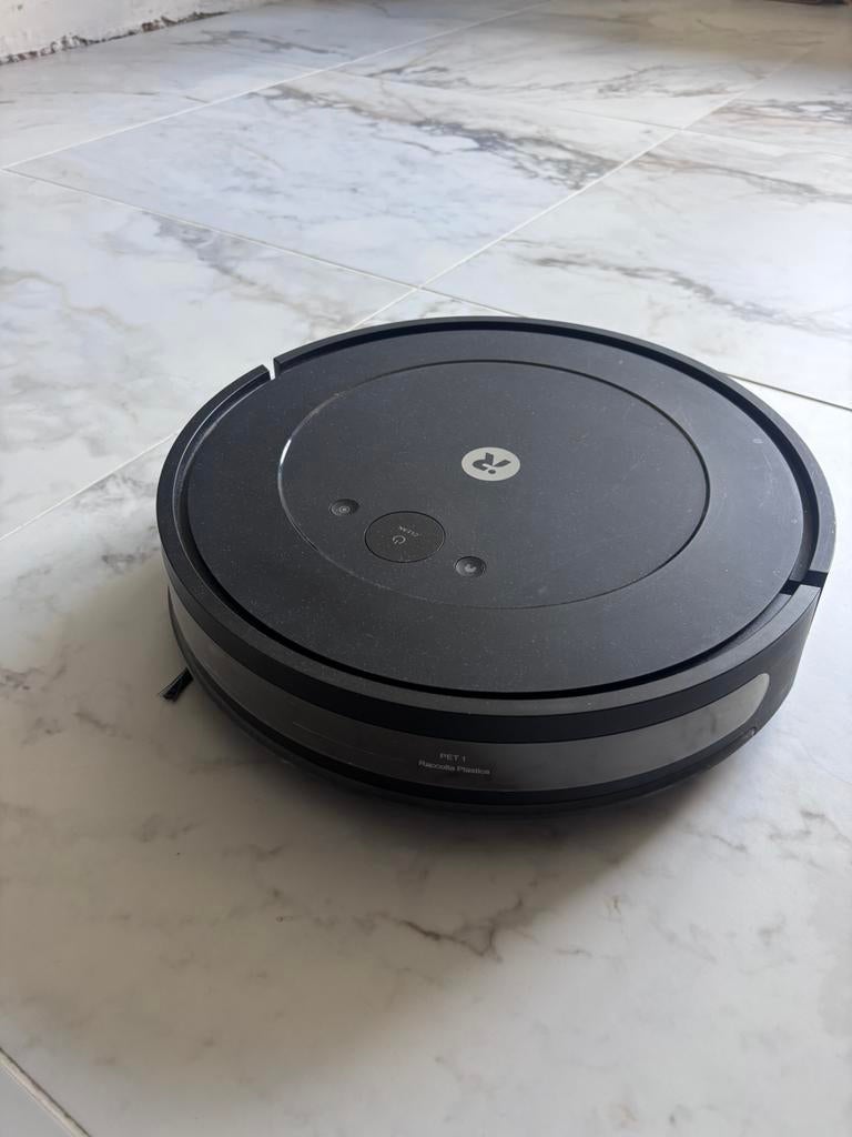 Irobot roomba met dweilfunctie, Elektronische apparatuur, Stofzuigers, Ophalen, Zo goed als nieuw, Robotstofzuiger