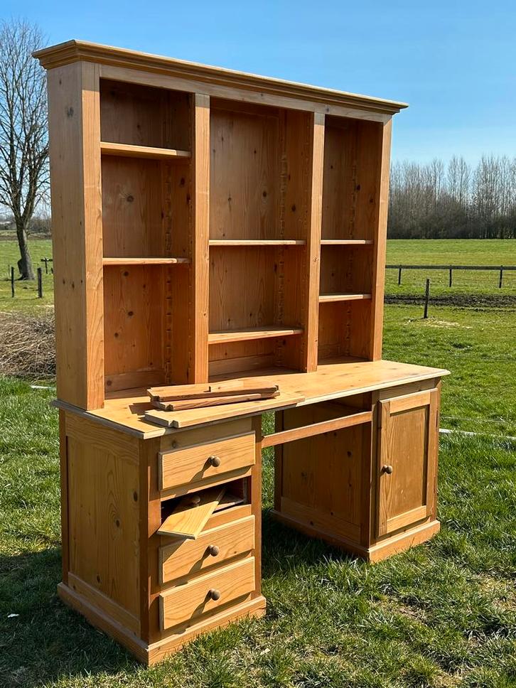 Gratis volgrenen bureau met bovenkast, Maison & Meubles, Bureaux, Bureau, Enlèvement