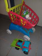 Petit caddie avec fruits et tracteur