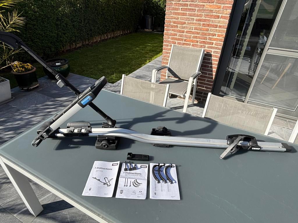 Thule Upride 599 fietsendrager voor op dak, Auto diversen, Fietsendragers, Ophalen, 1 fiets, Zo goed als nieuw, Dakdrager