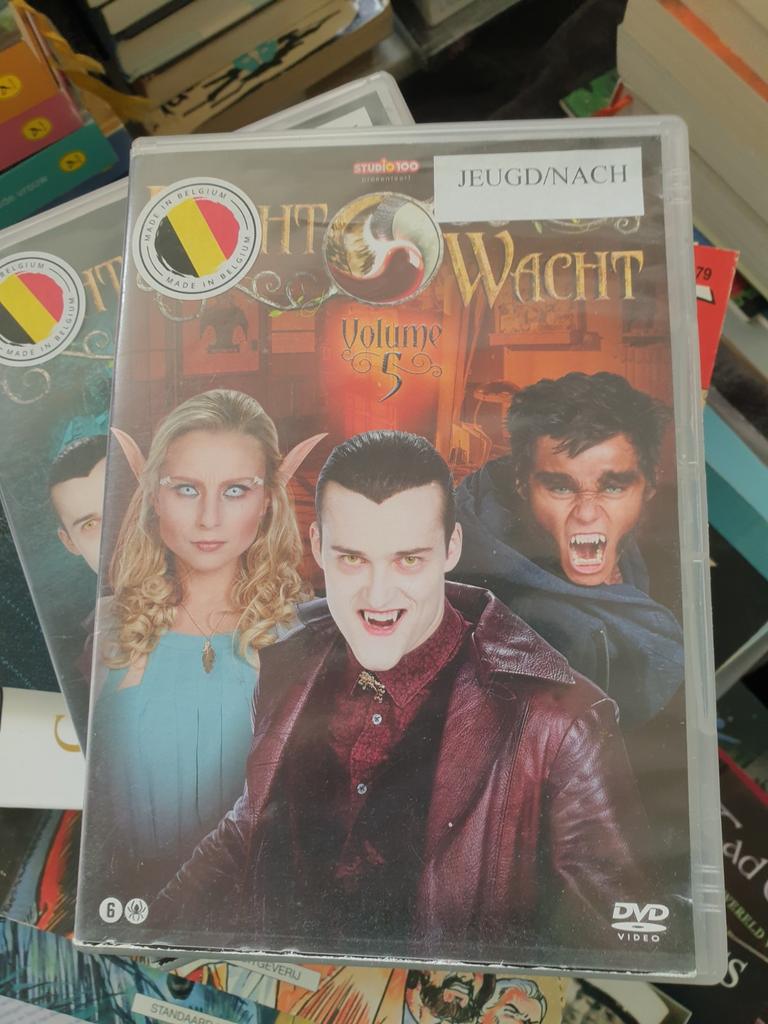 3 x Nachtwacht dvd volume 5 & 6 plus film Poort der zielen, Ophalen of Verzenden, Gebruikt, Kinderprogramma's en -films