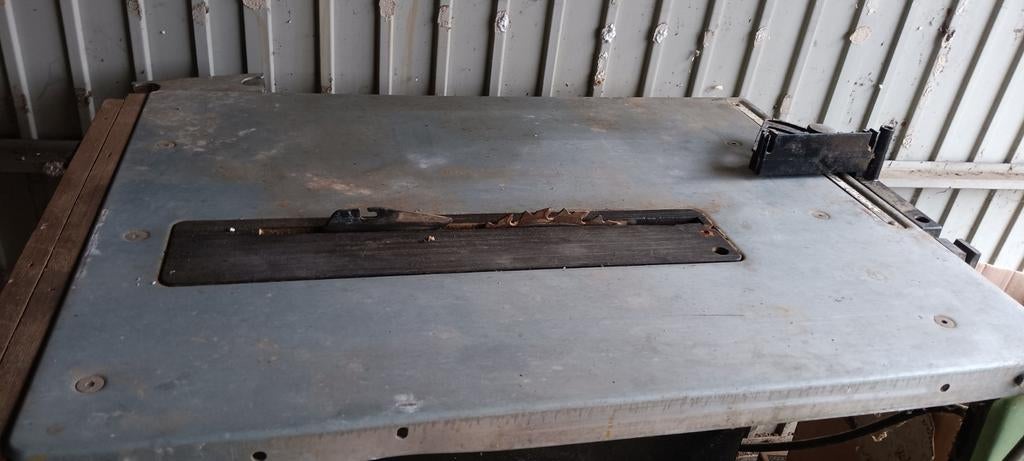 Tripus cirkeltafelzaag, Ophalen