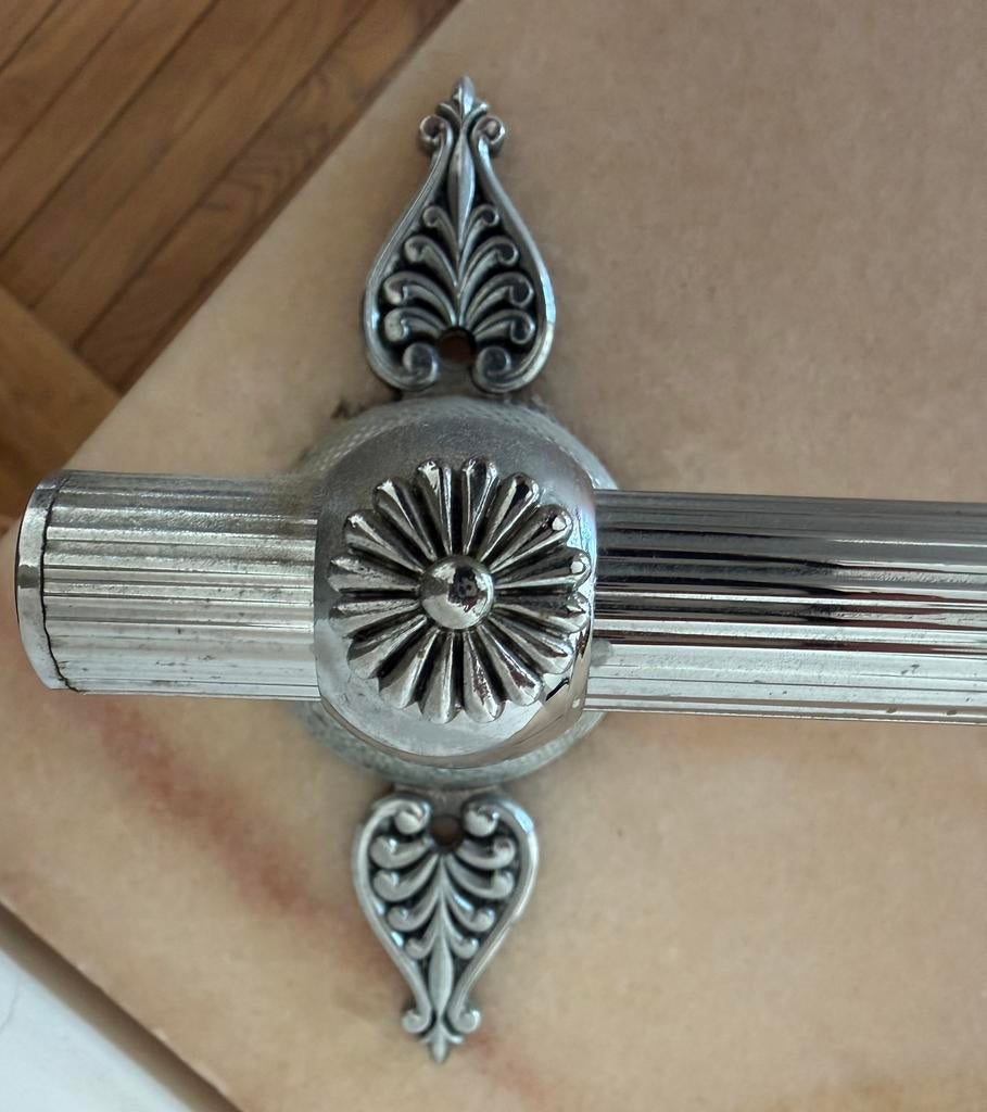 Portes serviettes stylisés argentés, Maison & Meubles, Enlèvement, Comme neuf, Serviette