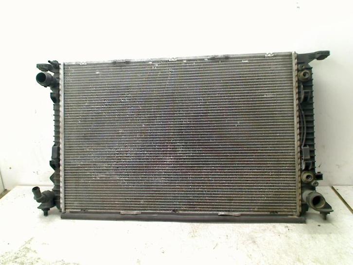 RADIATEUR Audi A4 (B8) (01-2007/12-2015) (8K0121251Q), Auto-onderdelen, Airco en Verwarming, Audi, Gebruikt