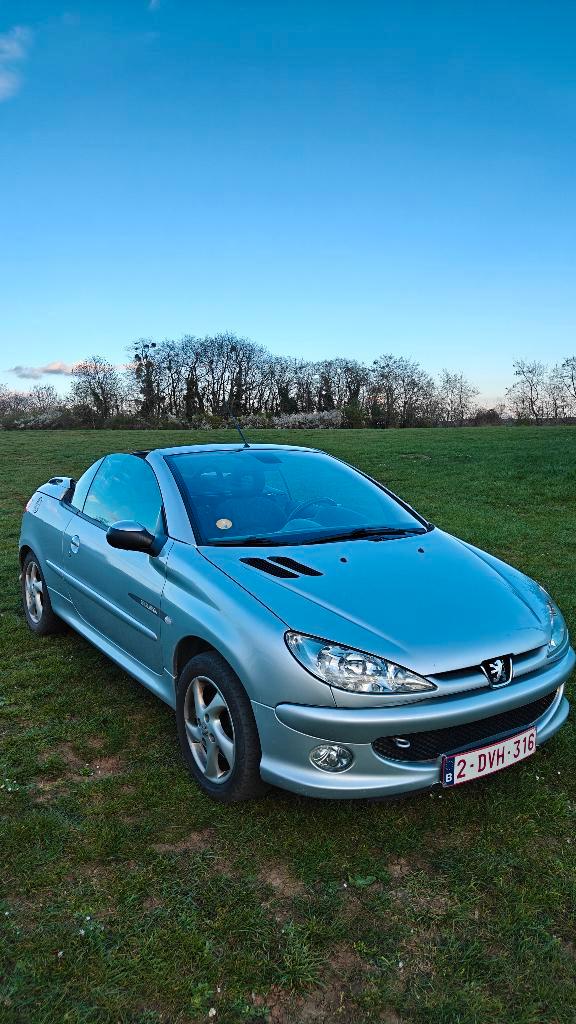 Peugeot 206cc 1.6 16v Quicksilver 2004, Autos, Peugeot, Particulier, ABS, Airbags, Air conditionné, Alarme, Ordinateur de bord