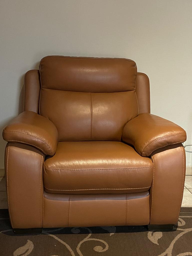 Lederen 1-zit, kleur cognac, nieuwstaat, Ophalen, Eenpersoons, Zo goed als nieuw, Minder dan 150 cm