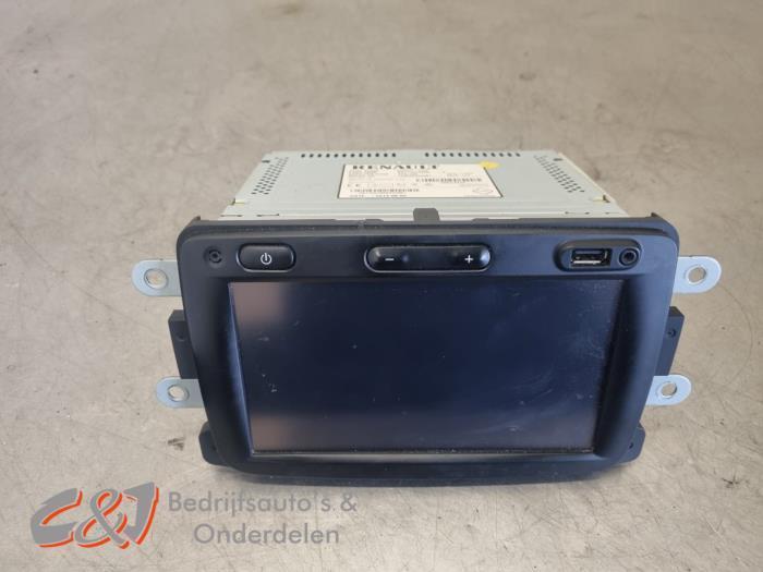 Radio d'un Renault Trafic, Autos : Pièces & Accessoires, Électronique & Câbles, Renault, Utilisé, 3 mois de garantie, Enlèvement ou Envoi