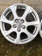 Jantes audi Q5 pneu 235 65 17 hiver ou été en très bon état, Enlèvement
