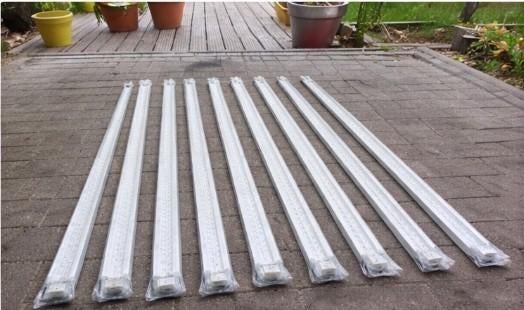 Nieuwe gordijnrails in verpakking 8 stuks 200 cm & 300 cm, Huis en Inrichting, Ophalen, Zo goed als nieuw, Wit, 200 cm of meer