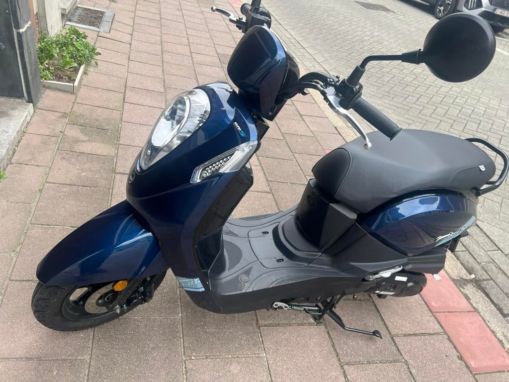 Te koop scooter B klaas alles nieuw 400km, Fietsen en Brommers, Scooters | SYM, Nieuw, Klasse B (45 km/u), Ophalen, Mio