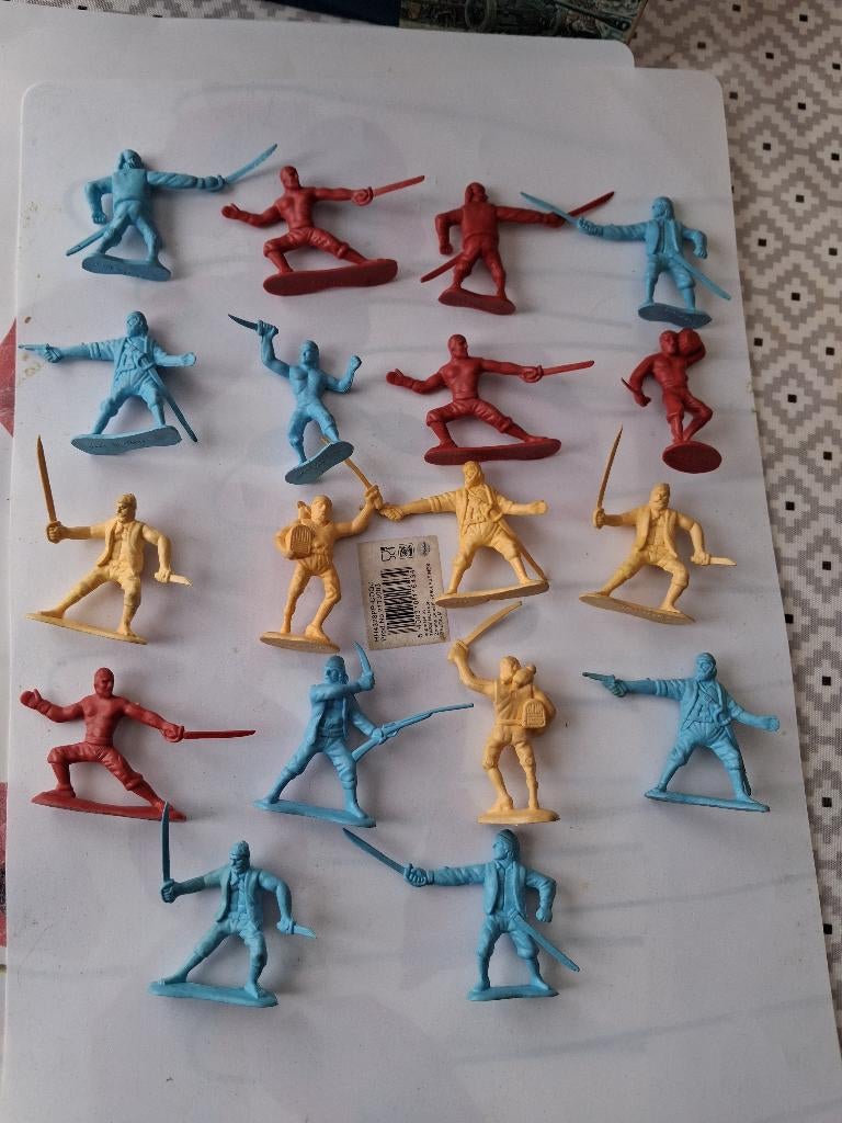 Soldat 1/32eme, Hobby & Loisirs créatifs, Modélisme | Voitures & Véhicules, Enlèvement ou Envoi, Utilisé