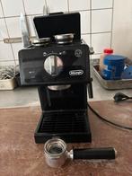 Machine à café (Espresso, mousse de lait…), Café moulu, Machine à espresso, 2 à 4 tasses, Comme neuf