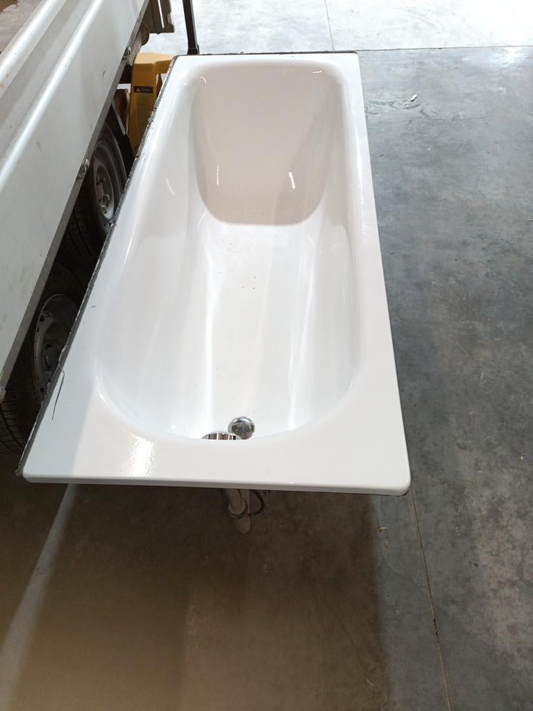 Bad met sifon plus kraan, Ophalen