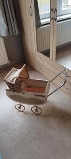 Oude poppenwagen, Ophalen, Gebruikt