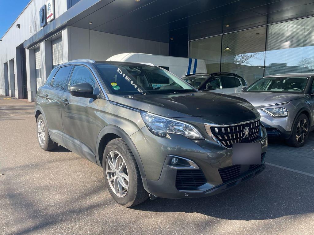 Peugeot 3008 1.5 BlueHDi 96kW S&S EAT8 Allure, Gebruikt, 4 cilinders, 1574 kg, 131 pk