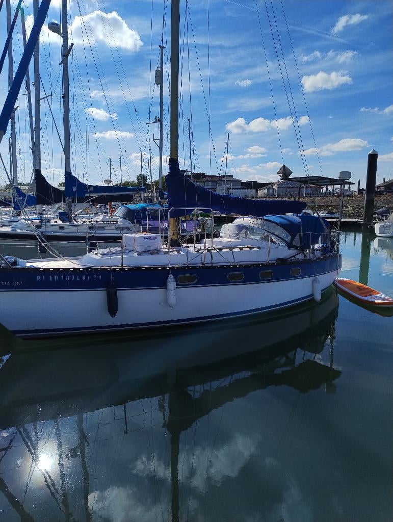 Volière Phantom 31, Sports nautiques & Bateaux, Voiliers à cabine & Voiliers, Bateau de plaisance ou Cruiser, Diesel, 9 à 12 mètres
