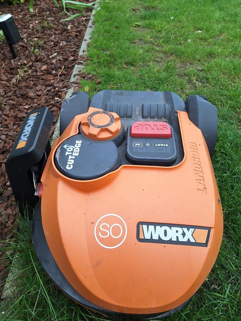 Robotmaaier worx, Ophalen