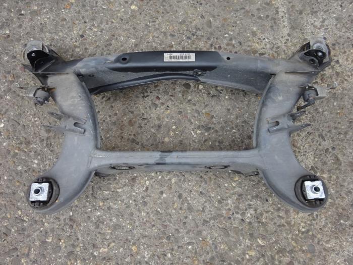 Faux châssis d'un Mercedes E-Klasse, Autos : Pièces & Accessoires, Suspension & Châssis, Mercedes-Benz, Utilisé, 3 mois de garantie