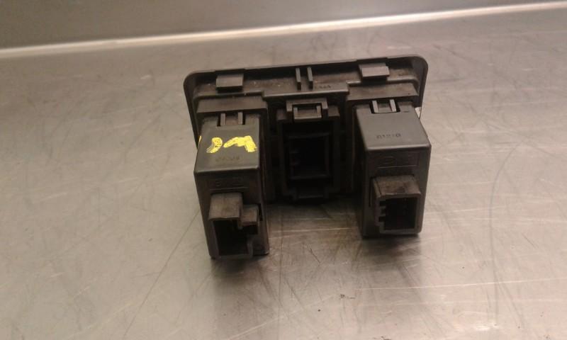 COMMUTATEUR PHARE REGLAGE C Hyundai i20 (01-2008/12-2015), Utilisé, Hyundai