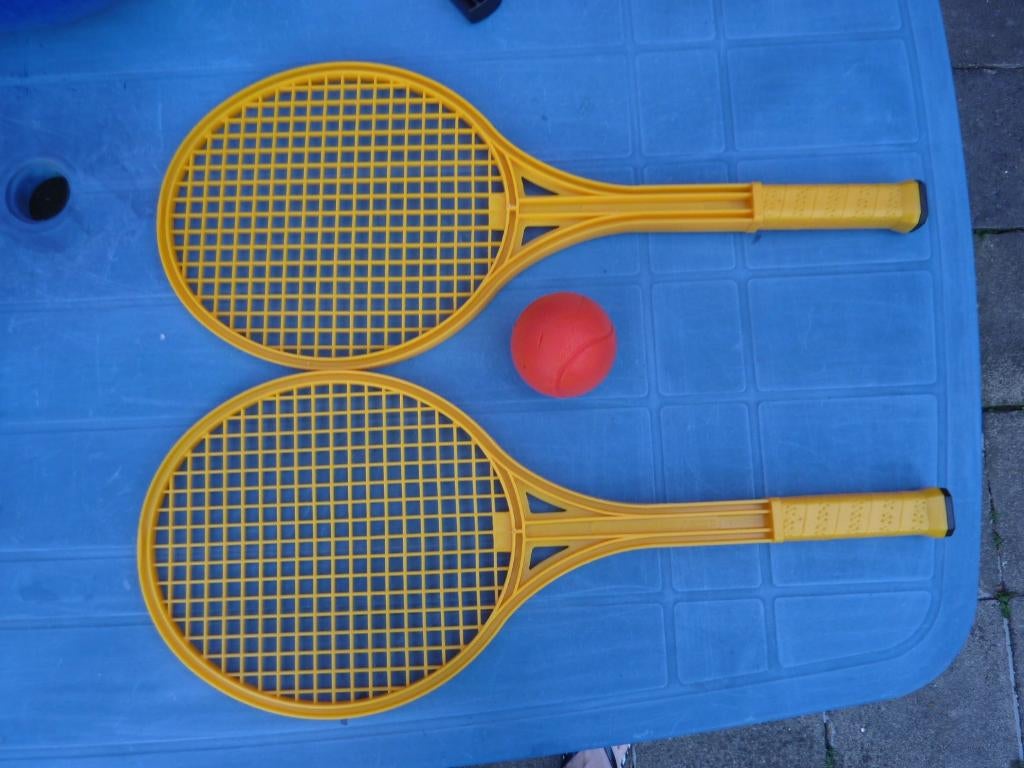 Raquettes de tennis plastique robuste, Enlèvement, Comme neuf