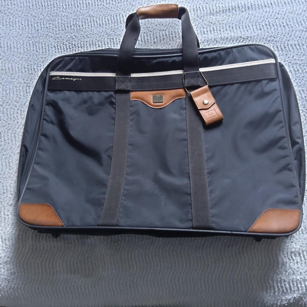 "Delsey" Ruime lichtgewicht reiskoffer.Excellente kwaliteit., Ophalen, Zo goed als nieuw, Zwart