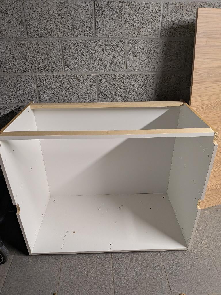 Kasten gratis, Enlèvement, Neuf, 150 à 200 cm