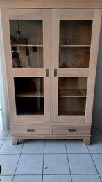 Vitrinekast eik, Enlèvement