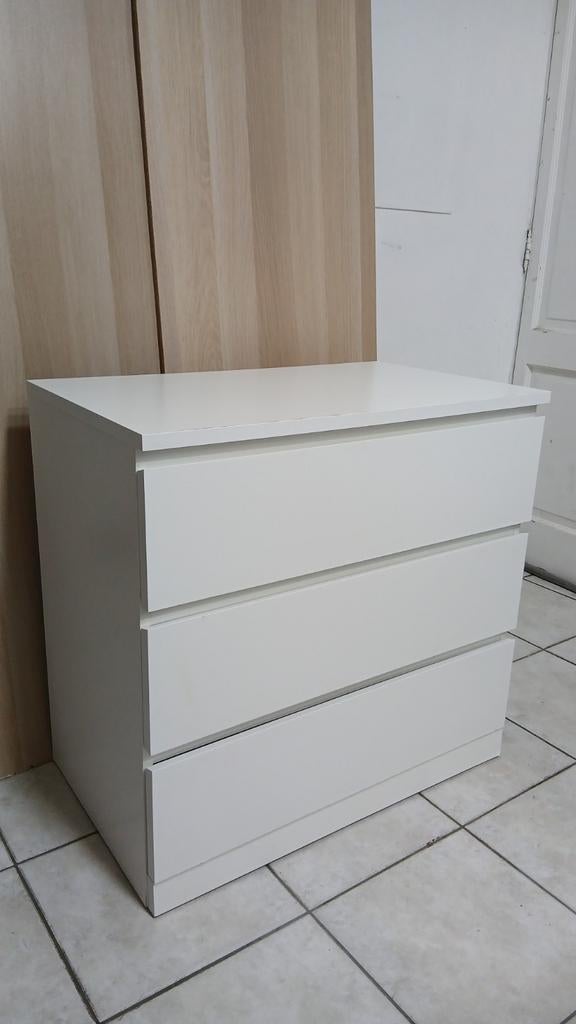 Commode 3 tiroirs blanche ikea
Malm, Maison & Meubles, Enlèvement