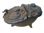 Ancien seau à charbon en fonte avec décorations., Antiquités & Art, Enlèvement