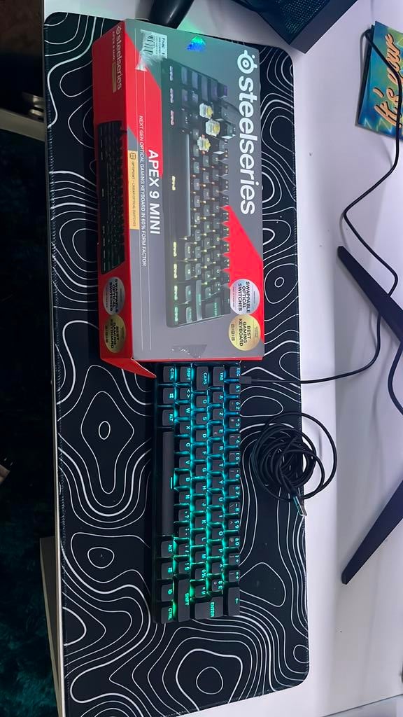 Keyboard steelseries Apex 9 mini 60%, Computers en Software, Ophalen, Zo goed als nieuw
