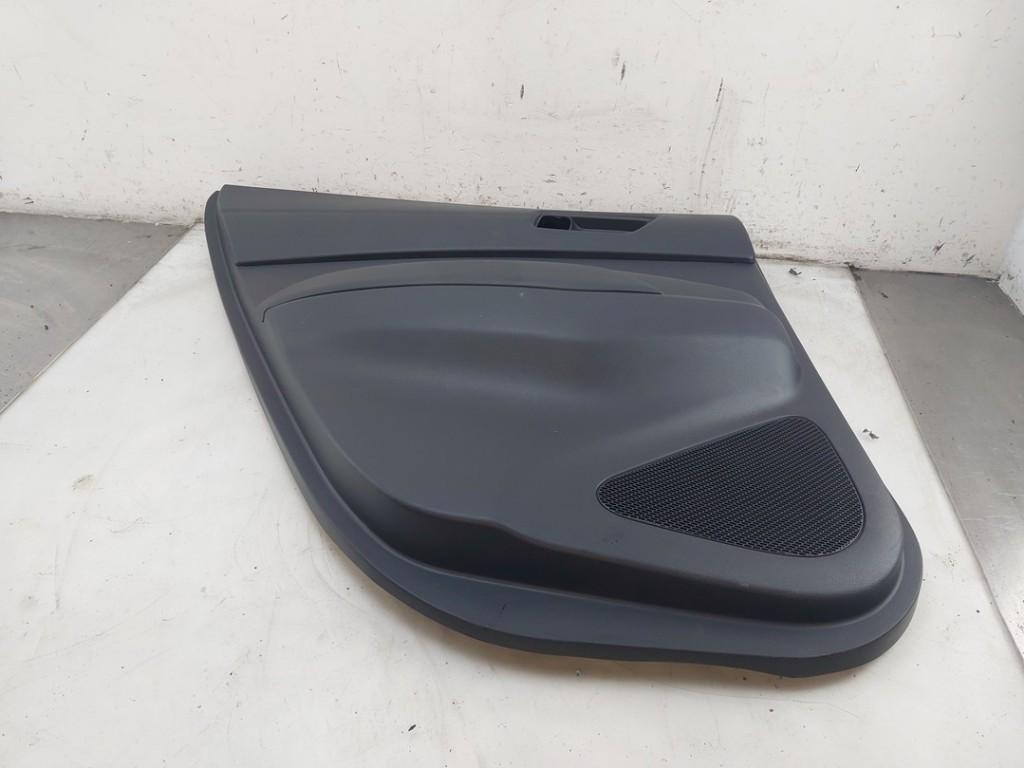 PANNEAU DE PORTE ARRIÈRE GAUCHE Toyota Corolla Cross, Autos : Pièces & Accessoires, Habitacle & Garnissage, Toyota, Utilisé