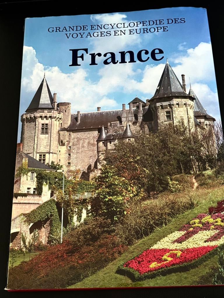 "Grande Encyclopédie des Voyages en Europe" France, Enlèvement ou Envoi, Comme neuf